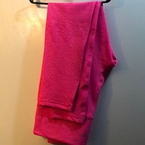 Hot pink leopard light n’ right Hi-rise leggings